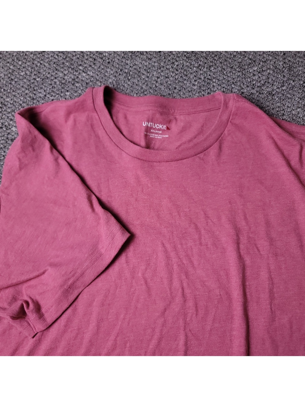 UNTUCKit Saxum T Shirt Mens 2XL Dark Pink Crewneck Short Sleeve Cotton Blend